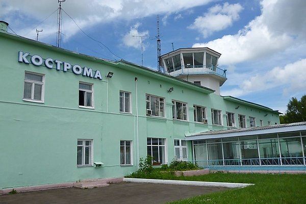 Костромское авиапредприятие предлагает ветеранам бесплатный перелет до Санкт-Петербурга и обратно